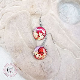 Boucles d'oreilles pendantes (les grandes) en wax rouge orange mauve et feuille d'or