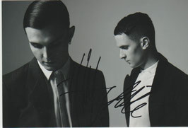 Hurts (2)