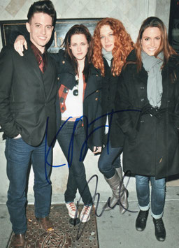 Stewart, Kristen und Nikki Reed