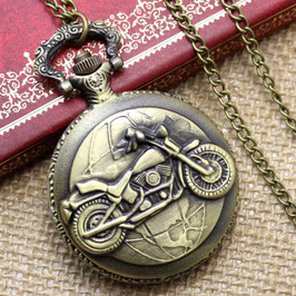 Taschenuhr mit Kette  /  Quarzwerk  /