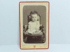 Photographie ancienne d'un bébé 1900 / Antique photograph of a baby 1900s