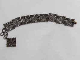 Bracelet en métal ajouré / Openwork metal bracelet