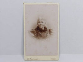 Photographie ancienne portrait d'une femme 1900 / Antique photograph of a woman 1900s