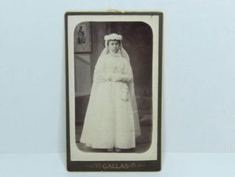 Photographie carte de visite ancienne d'une communiante 1900 / Antique photograph of a girl in communion dress 1900s