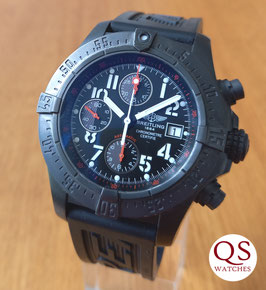 Breitling Avenger Skyland Blacksteel M13380