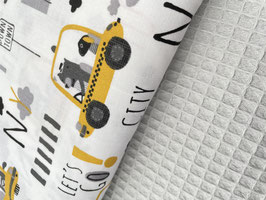 2er Stoffpaket Waffelpique in Grau und Baumwolle Weiß mit Tieren in Autos 2x0.5m ideal für Patchwork Deko Kleidung und Heimtextilien.