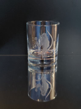 Whiskyglas mit Jungfrau