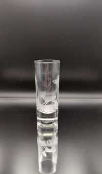 Schnaps Glas mit Rehbock