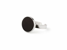 Ring mit Ebenholz und Silber