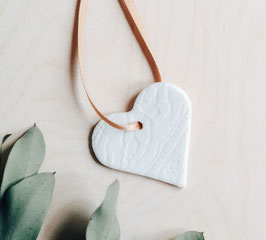 Porcelain Lace Hanging Hearts