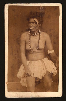 CDV : Photographe anonyme : Femme Kanak #1 (c.1885)