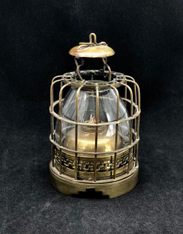 Lampe-cage de fumerie