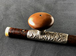 Pipe à opium, en bois précieux et argent