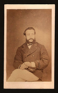 CDV : Photographe anonyme (Ile des Pins ?) : Portrait de militaire (1876)