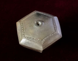Fourneau de pipe à opium hexagonal en grès gris