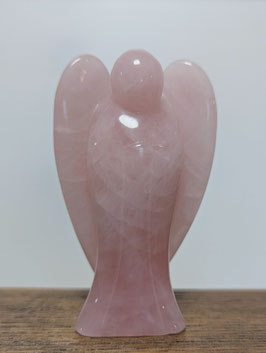 Engel aus Rosenquarz