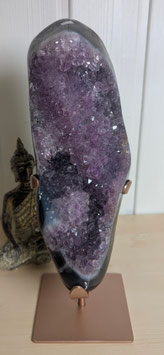 Amethyst auf Metallständer rosegold