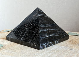 Turmalin Pyramide
