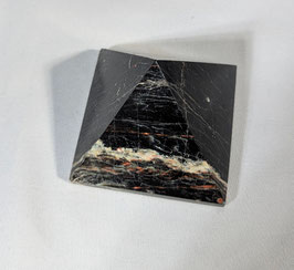 Turmalin Pyramide