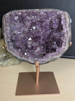 Amethyst auf Metallständer rosengold