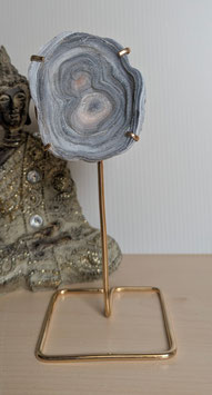 Chalcedon Rosette