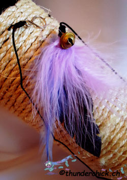 Katzenbaum-Spielzeug mit Federn