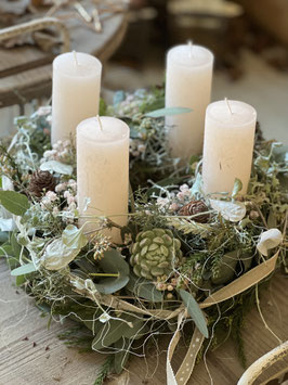 Adventskranz zart