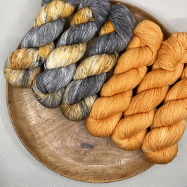 AKTION_handgefärbte Stränge 100% Merino