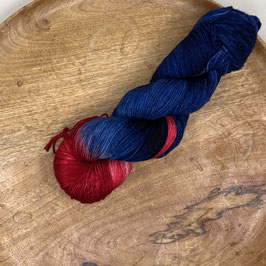 AKTION_handgefärbte Stränge 100% Merino_400m_blau-rot