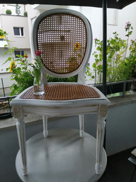 Aufgearbeiteter Stuhl "Pure" mit Wiener Geflecht - Einzelstück - VERKAUFT