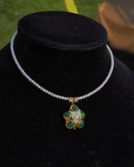 Collar perlado