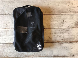 White Mountaineering（ホワイトマウンテニアリング） WM × MILLET MULTI CASE