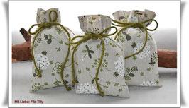 Hübsche Geschenksäckchen aus Dekostoff / Blumen - Design