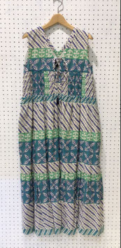 Sara mallika　   MURAL PRINT SHIRRING DRESS