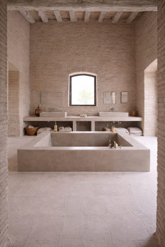 BAÑERA DE PIEDRA A MEDIDA