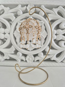 ORNAMENT GOLD AND WHITE