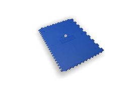 0706 Spatule crantée en plastique 175x130mm