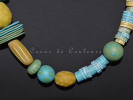 Collier "Tous en rang"