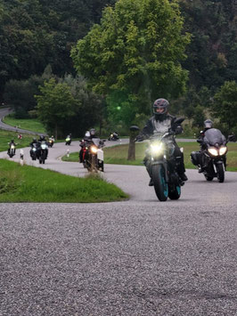 10-09 „Geführte Spätsommertour“ mit Vorführbikes am Mi, 09.10.2024