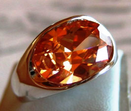 Champagne Cubic Zirkonia / 163