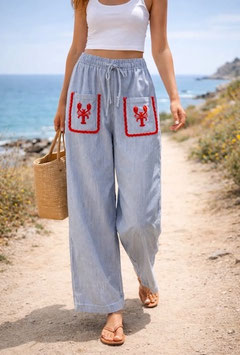 PANTALON RAYURES CIEL + HOMARDS BRODES SUR LES POCHES