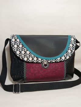 Petit sac Capucine,sac à main, sac besace, ance réglable.