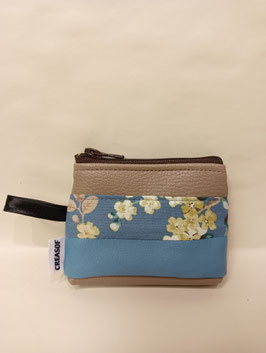 Petit porte monnaie. Couleur brique.