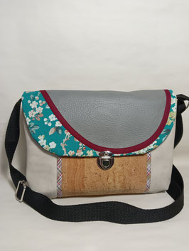Petit sac Capucine,sac à main, sac besace, ance réglable.