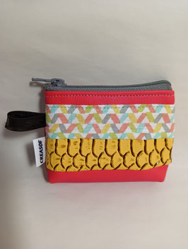 Petit porte monnaie. Couleur brique.