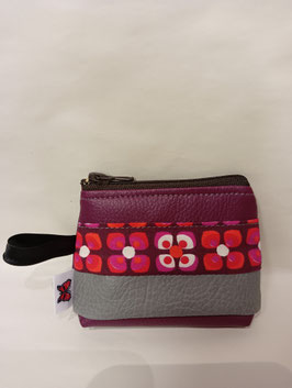 Petit porte monnaie. Couleur brique.
