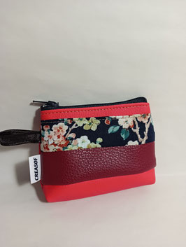 Petit porte monnaie. Couleur brique.