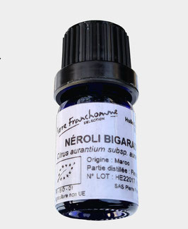 Organic essential oil of Neroli