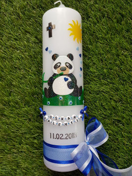 Taufkerze TK196 Panda Junge Schwarz-Weiß-DunkelblauHoloflitter & Buchstabenkette / Gras Grasgrün Holoflitter