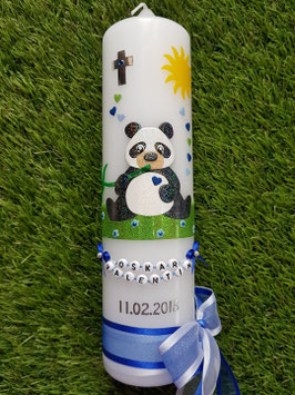 Taufkerze TK196 Panda Junge Schwarz-Weiß-DunkelblauHoloflitter & Buchstabenkette / Gras Apfelgrün Holoflitter